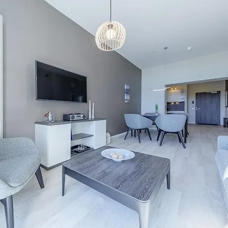 Alte Seefahrtschule Am Ostseestrand 欧巴德伍斯图