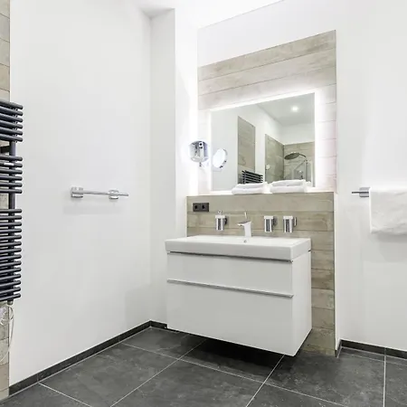 Alte Seefahrtschule Am Ostseestrand 公寓 *