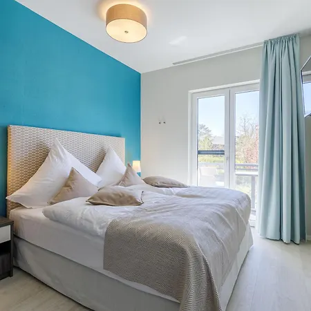 Alte Seefahrtschule Am Ostseestrand 欧巴德伍斯图